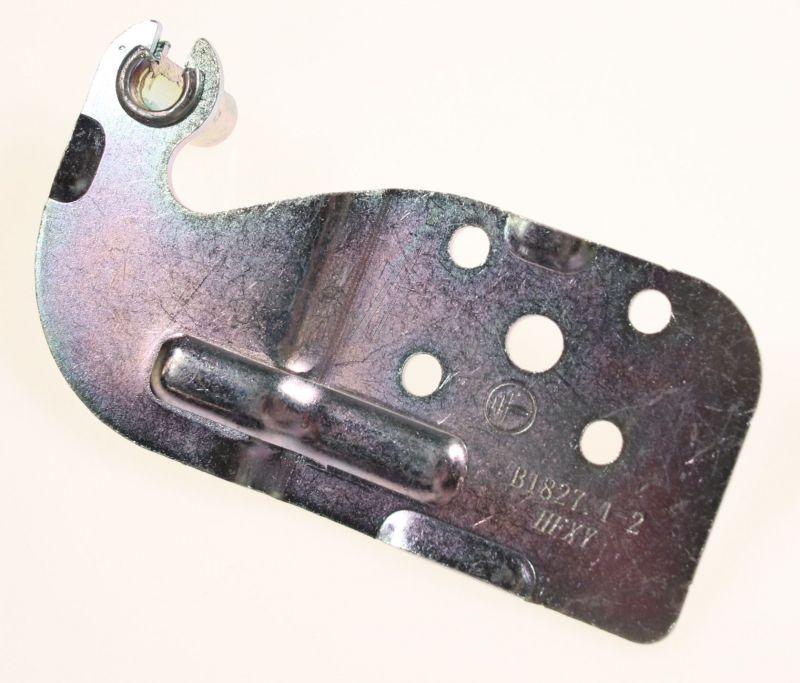 Amica 1046132 - Upper hinge right