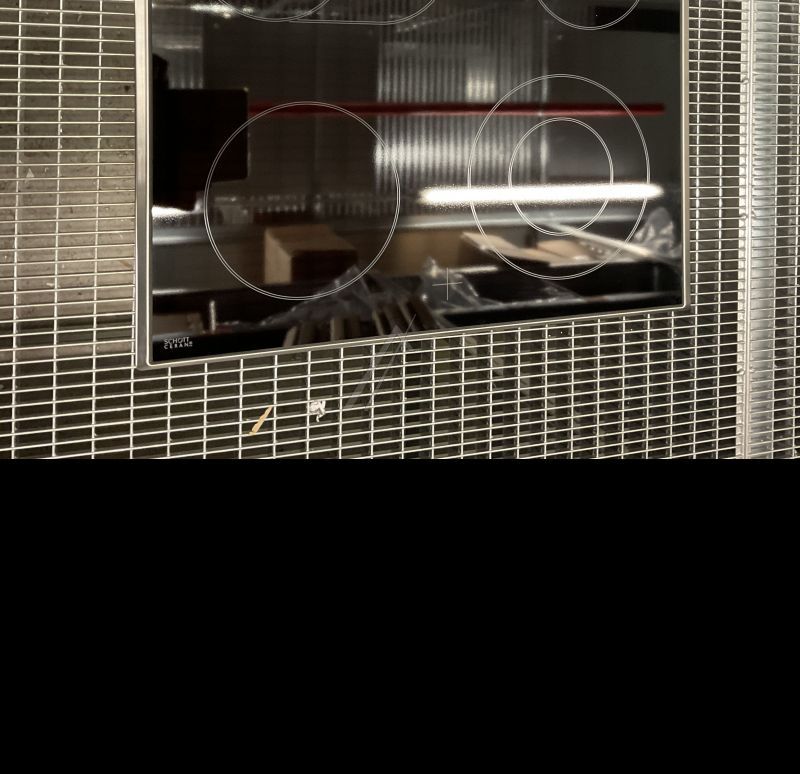 Whirlpool Indesit 481010646689 Glaskeramikfläche - C00444199 mulde montage in Whirlpool Indesit 481010646689 Glaskeramikfläche - C00444199 mulde montage in