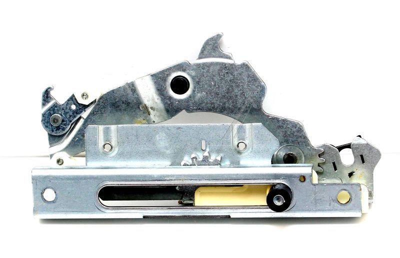 Samsung DD8201773A Scharnier - Svc assy-door link l,dw60m6070ib,odm,fbi Samsung DD8201773A Scharnier - Svc assy-door link l,dw60m6070ib,odm,fbi