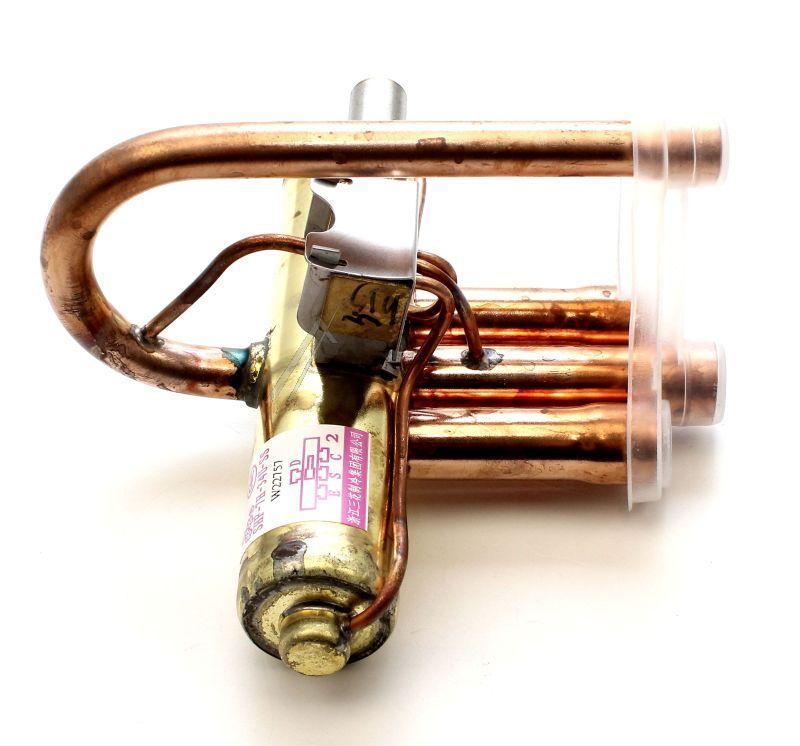 Samsung DB6202338A - Valve-4way,r410a,assy,-,-,-,2hp